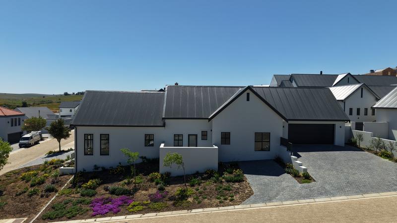 4 Bedroom Property for Sale in Mount Royal Golf Estate Western Cape